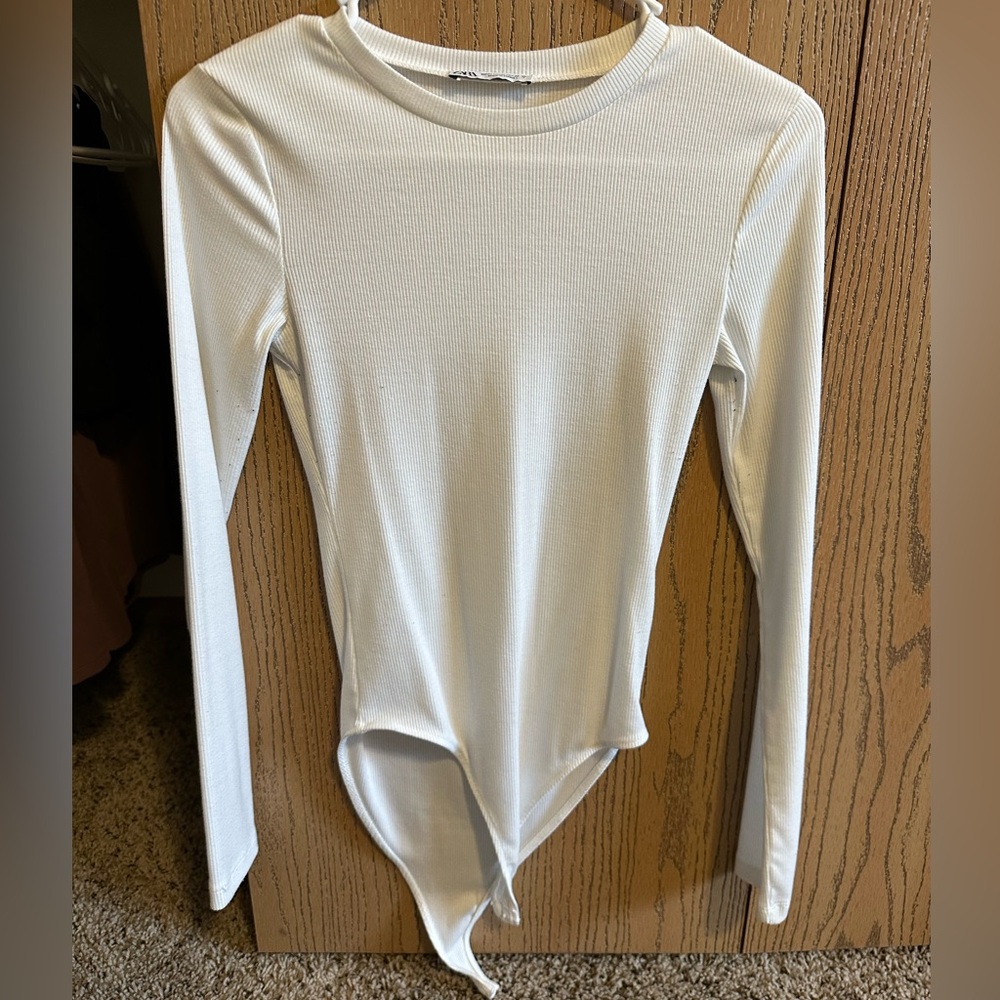 Zara: white long sleeve body suit